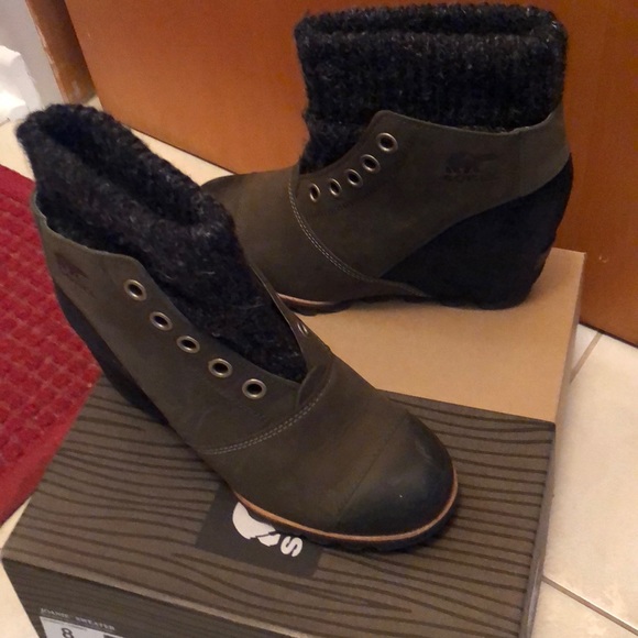 sorel sweater boots